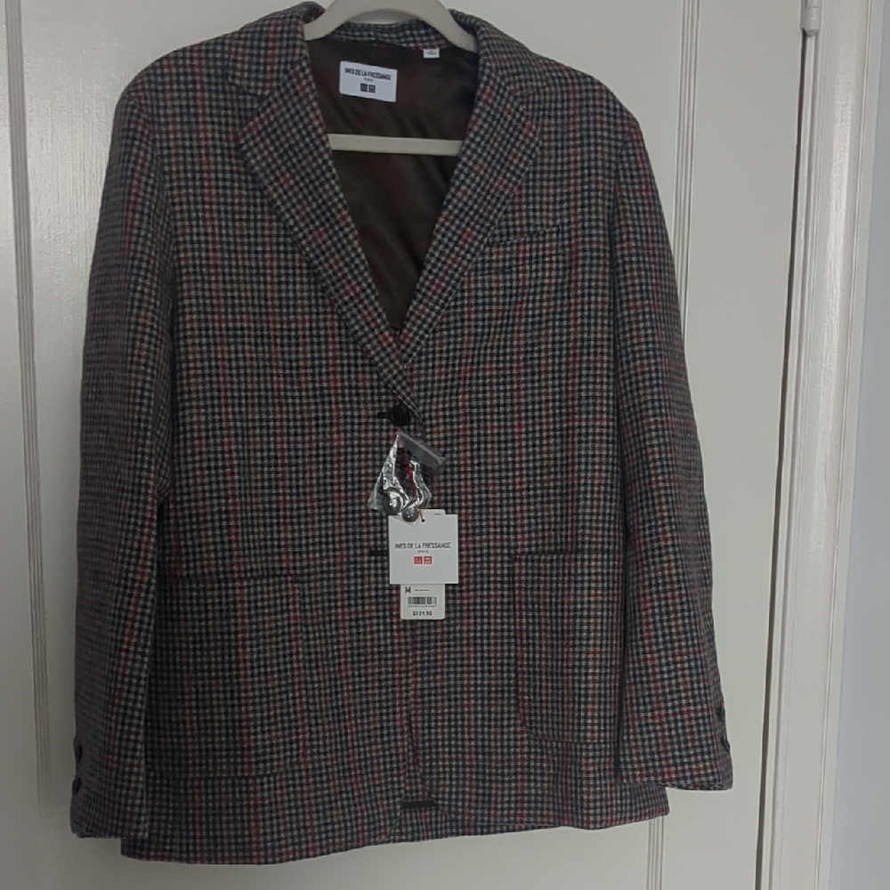 Uniqlo Red and Black Sport Coat with Notched Lapels